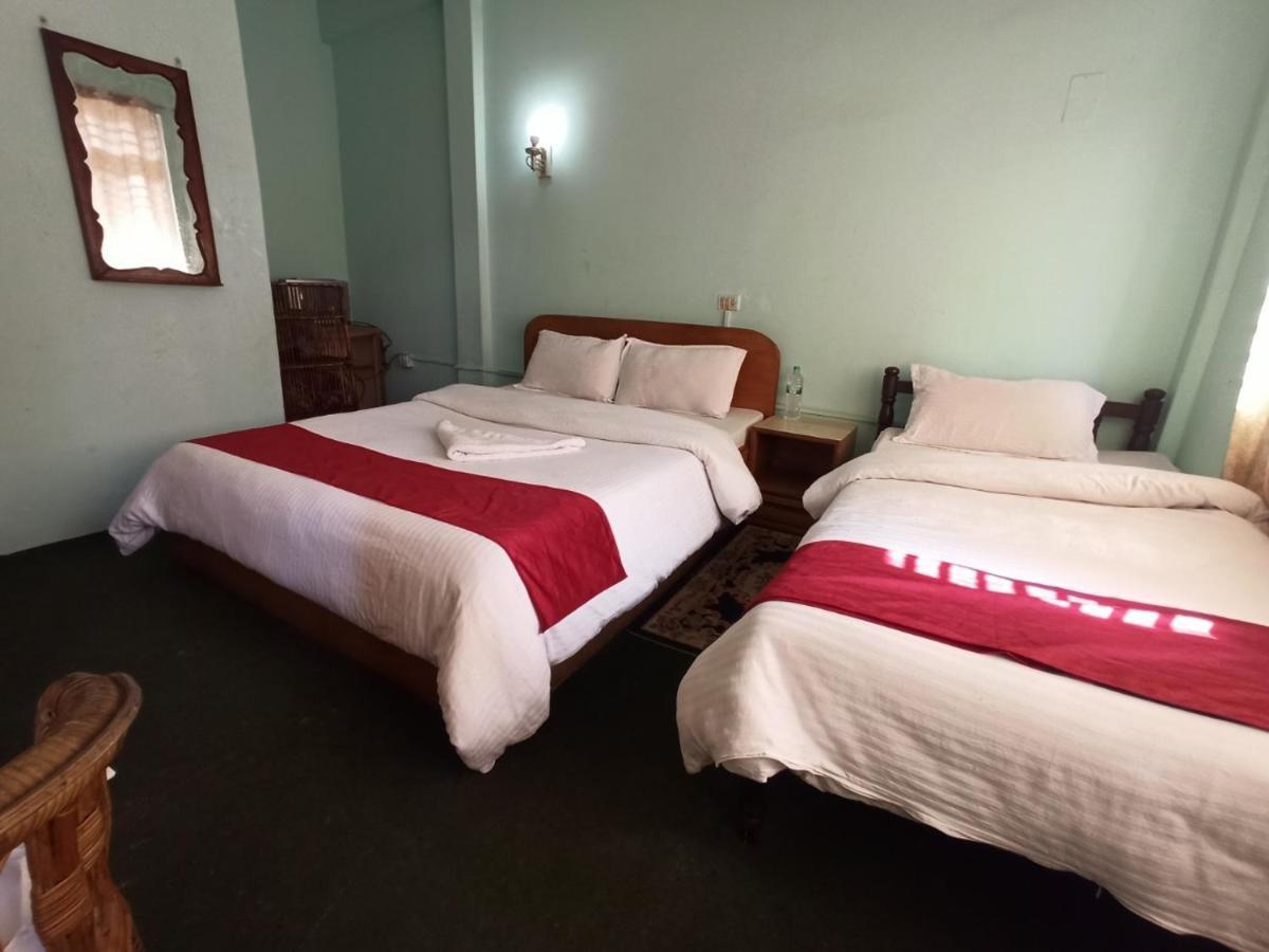 Pushpa Guest House Pokhara Zewnętrze zdjęcie