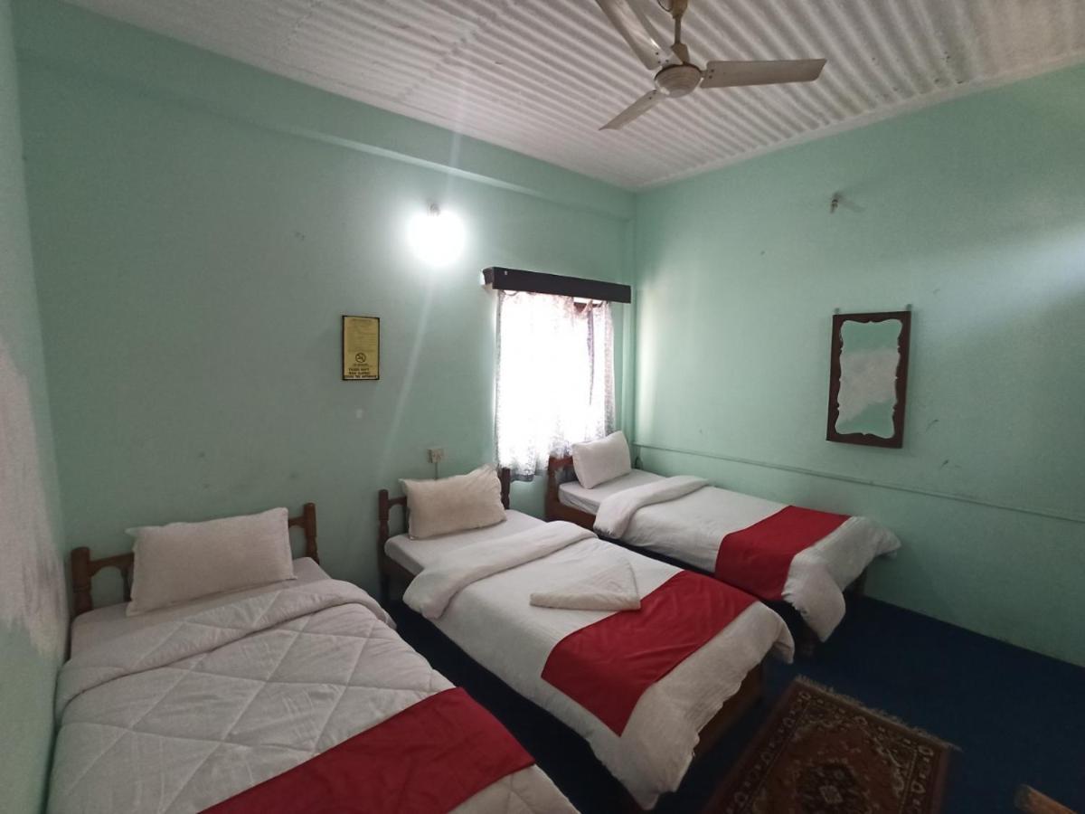 Pushpa Guest House Pokhara Zewnętrze zdjęcie